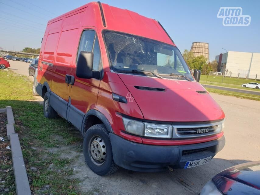 Iveco Daily 2005 г Грузовой микроавтобус