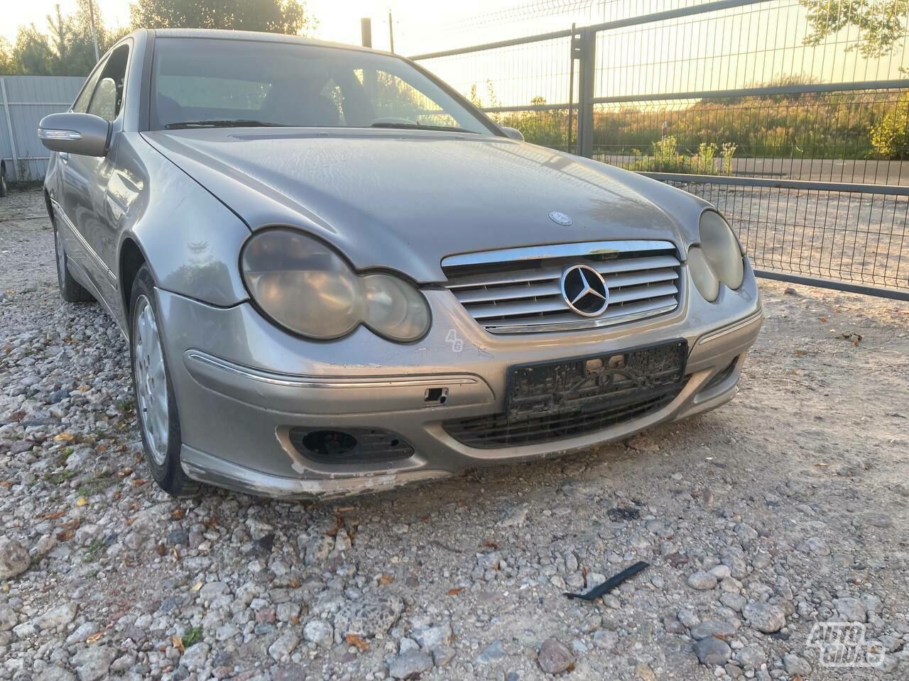 Mercedes-Benz C 220 2006 y parts