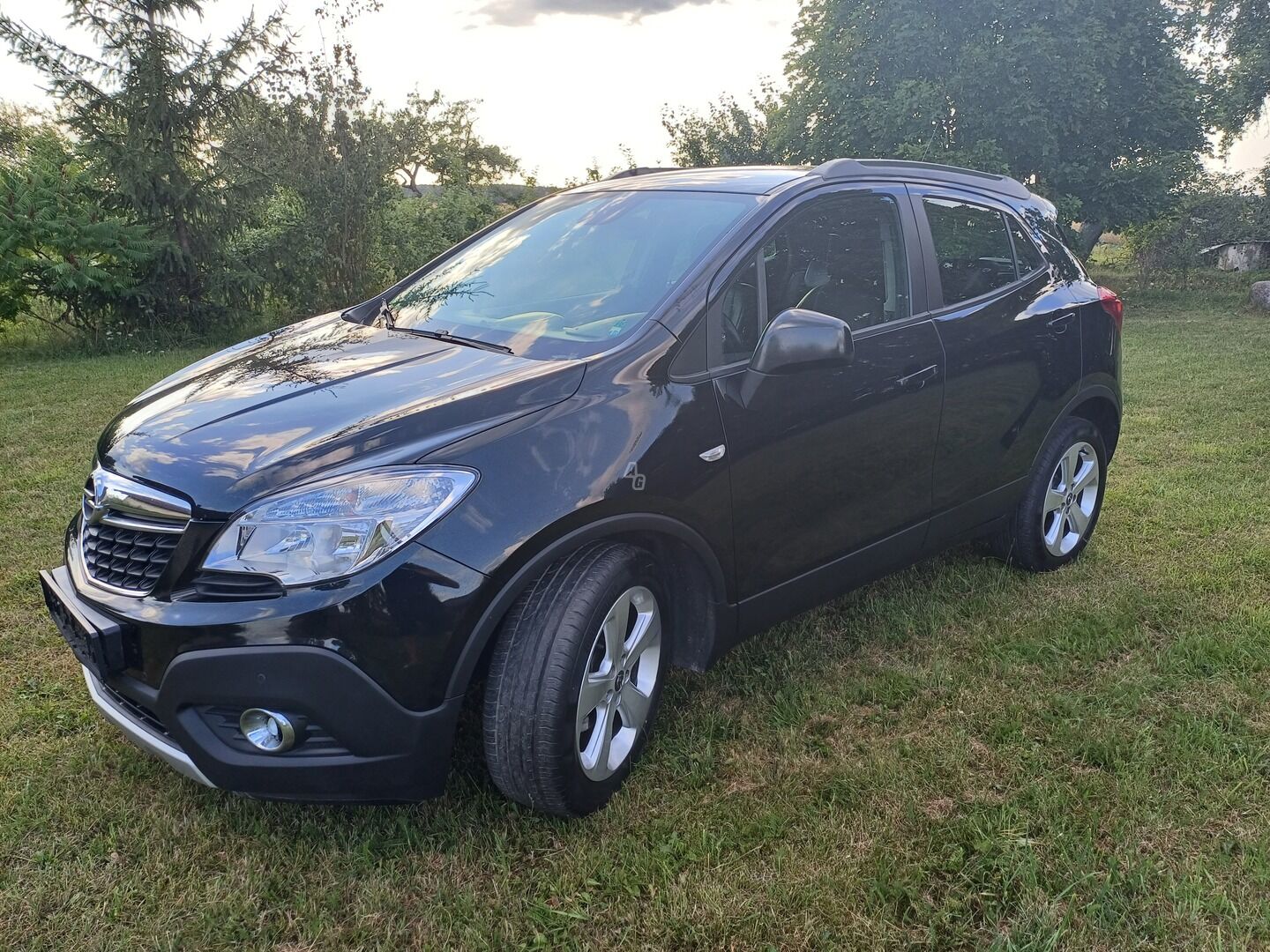 Opel Mokka 2013 г Внедорожник / Кроссовер