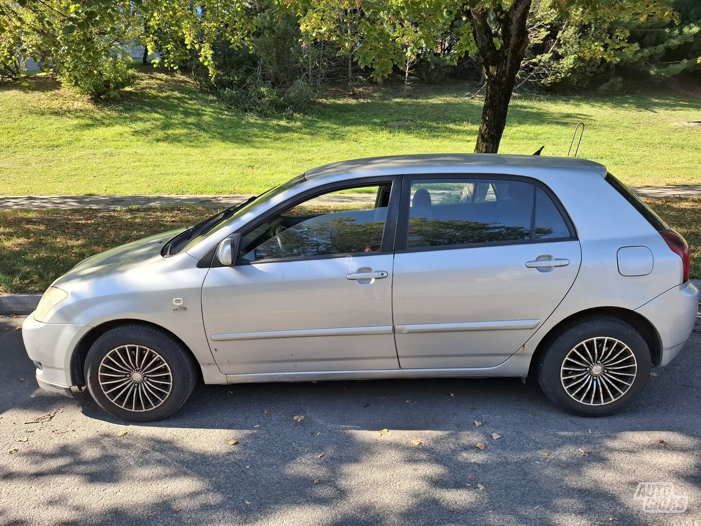 Toyota Corolla IX 2003 y