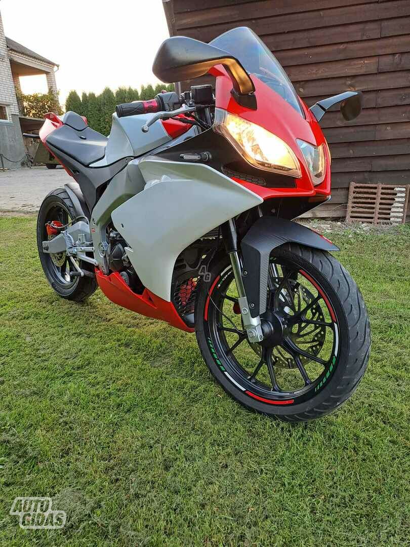 Aprilia RS 2014 m Sportinis / Superbike motociklas