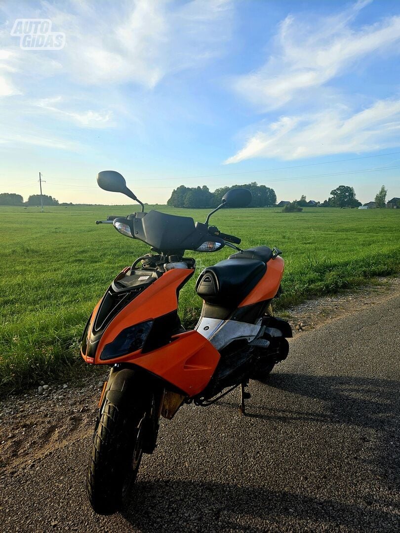 Aprilia SR 2006 г Мотороллер / Мопед