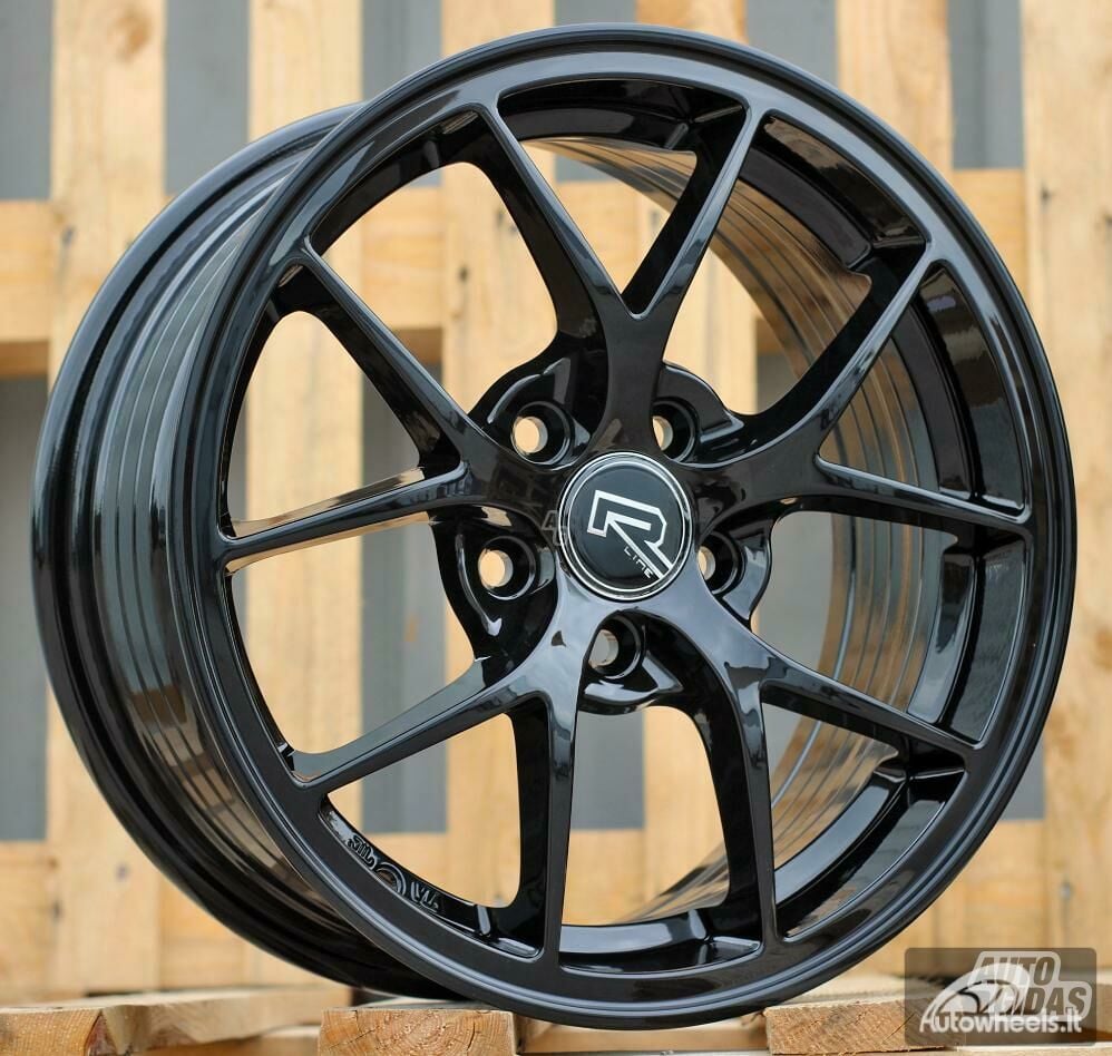 Autowheels VW Bora, Beatle, Audi, Skoda lengvojo lydinio R15 ratlankiai