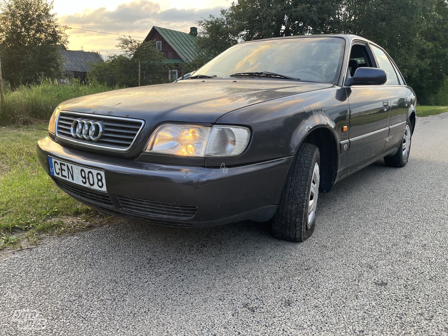 Audi A6 C4 1995 y