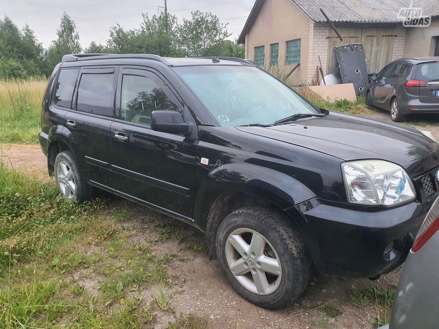 Nissan X-Trail 2005 y Off-road / Crossover