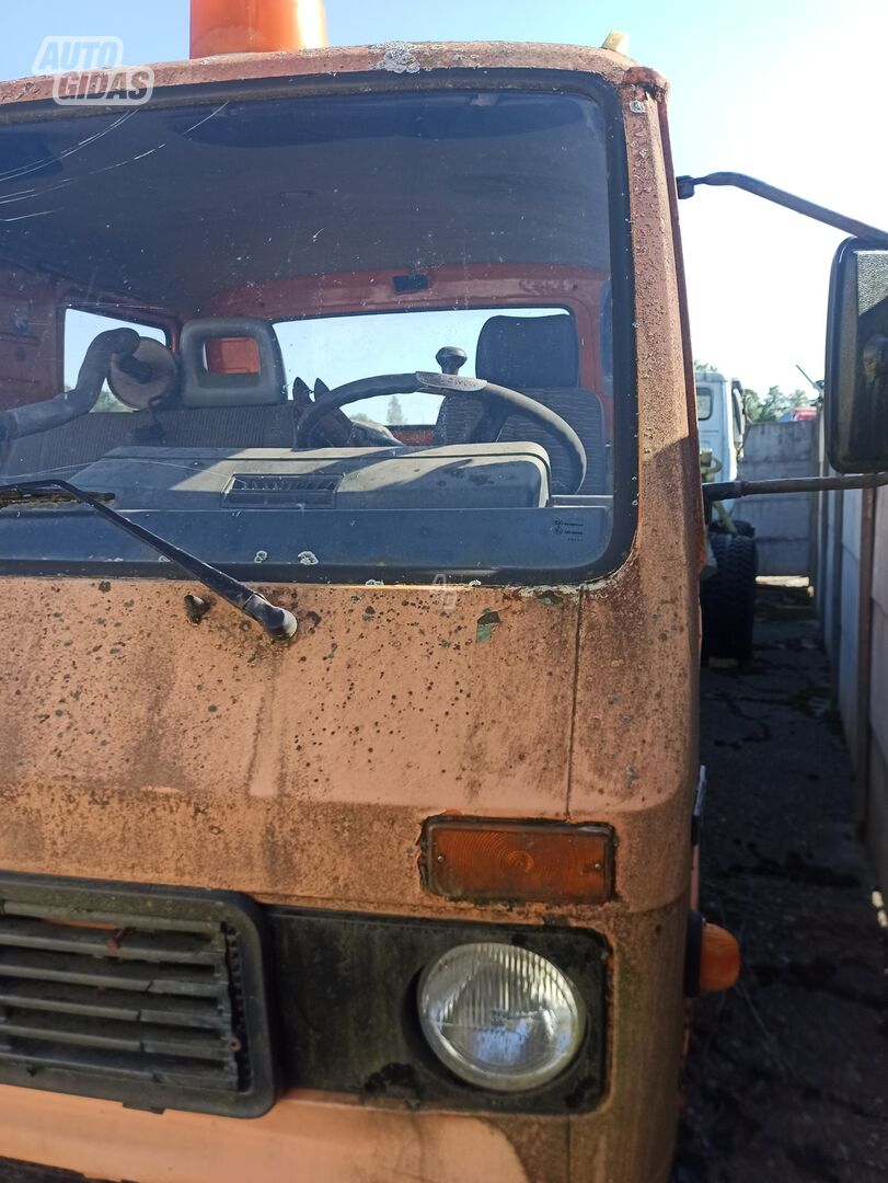 Van, truck up to 7.5t. MAN 1987 y parts