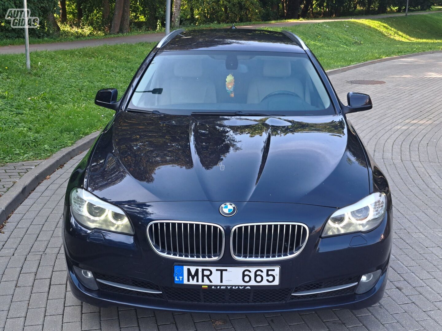 Bmw 520 F11 2011 y