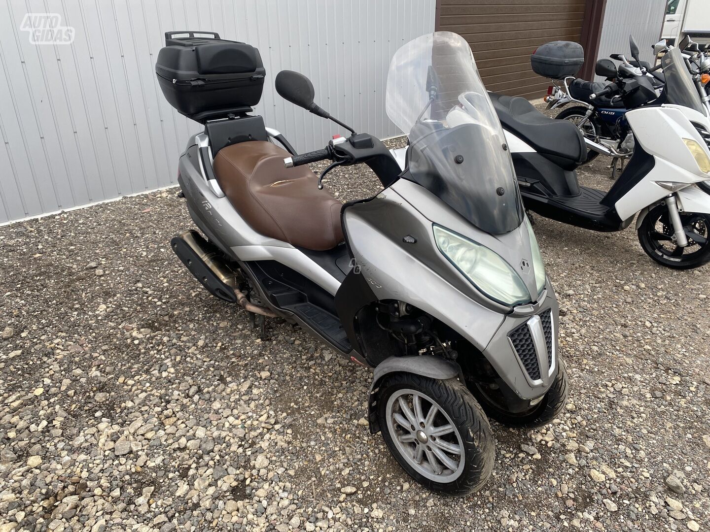 Piaggio MP-3 2011 m Triratis motociklas