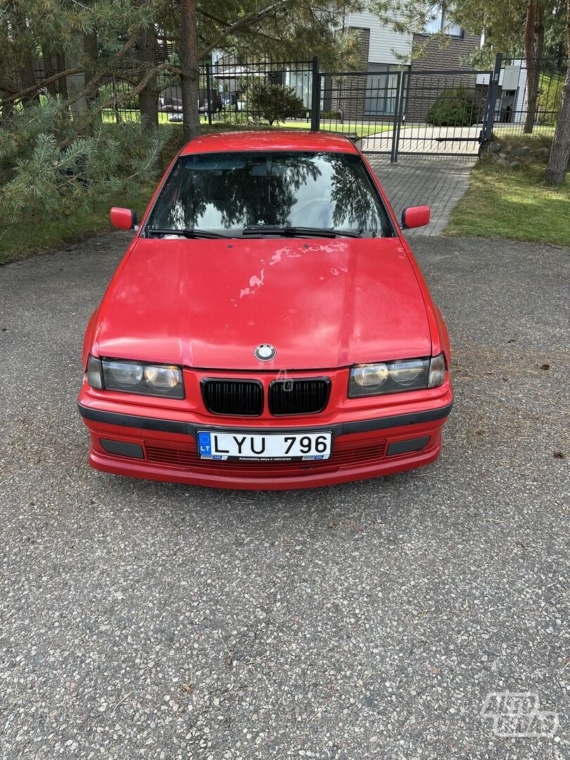 Bmw 316 1999 y Hatchback