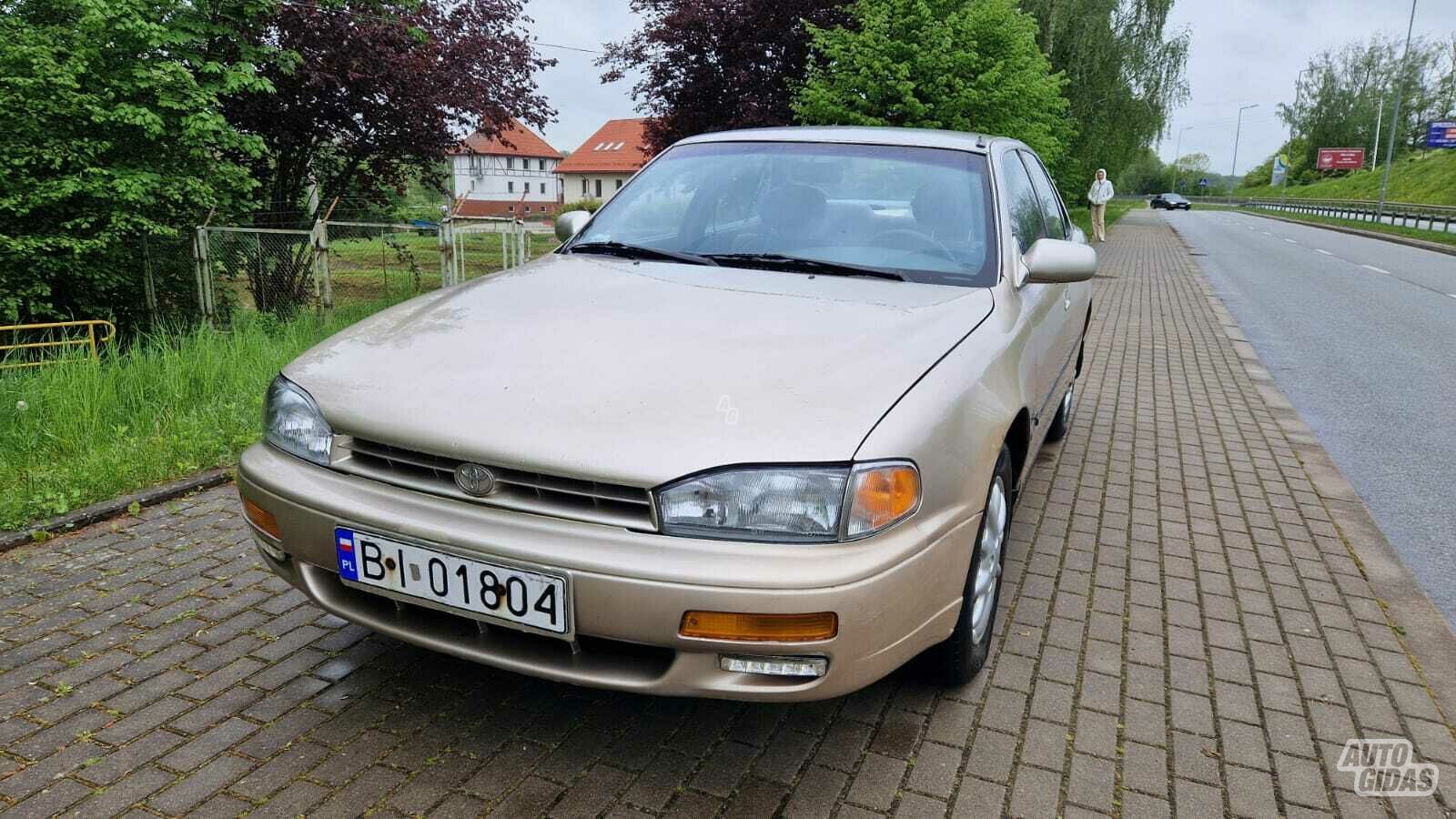 Toyota Camry 1996 y Sedan