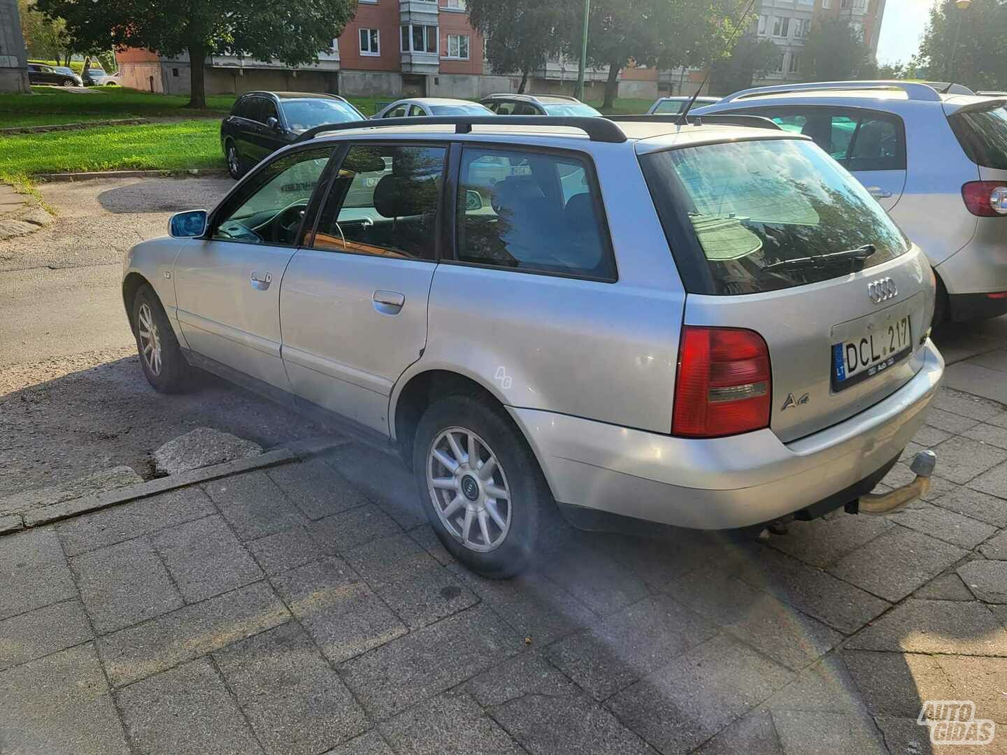 Audi A4 2000 г Универсал