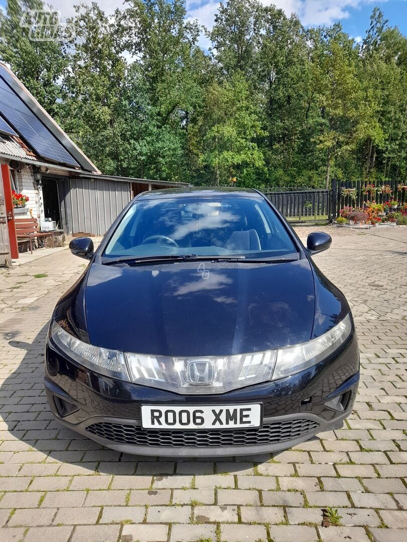 Honda Civic 2006 г Хэтчбек