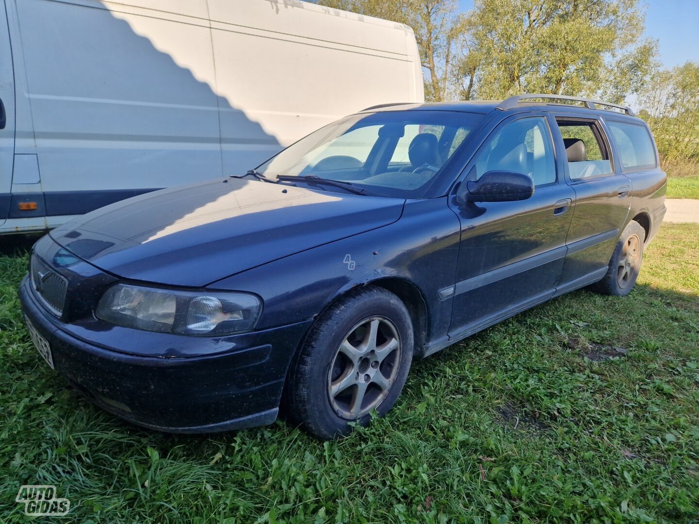 Volvo V70 2002 y parts