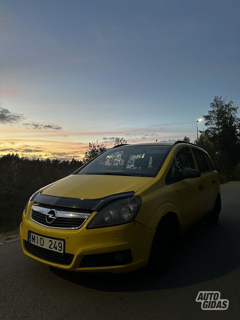 Opel Zafira B 2006 m