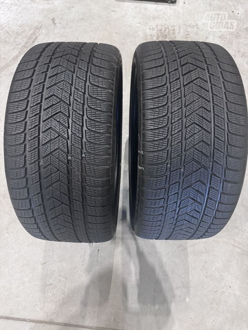 Pirelli Scorpion winter 696 R22 зимние шины для автомобилей