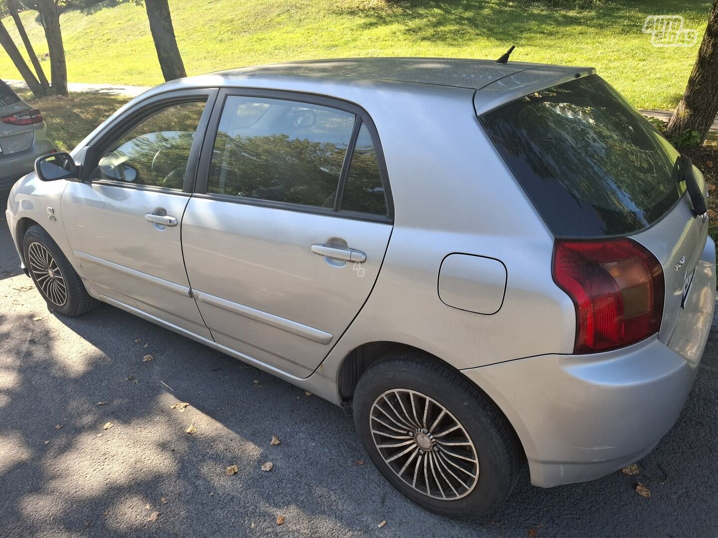 Toyota Corolla IX 2003 г