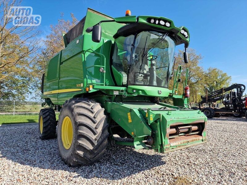 John Deere 2013 y Harvester