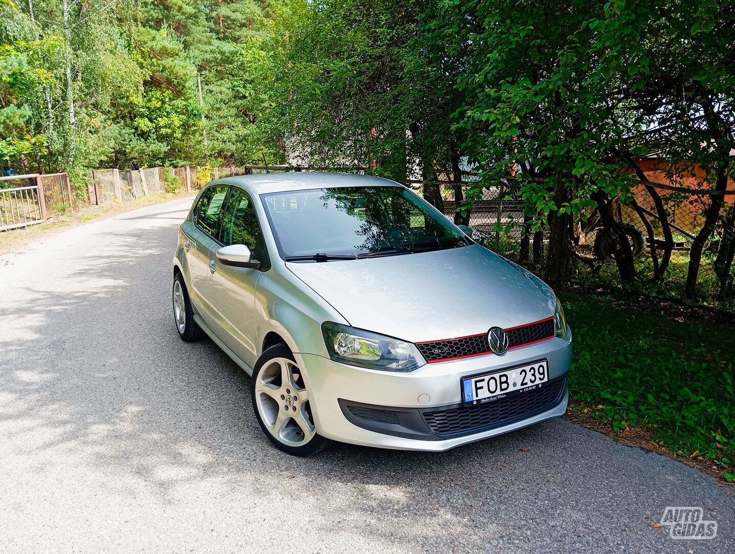 Volkswagen Polo 2011 г Хэтчбек