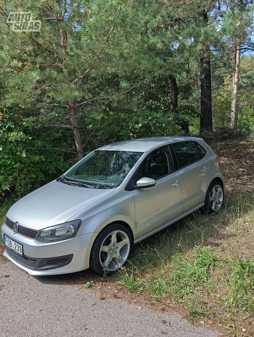 Volkswagen Polo 2011 г Хэтчбек