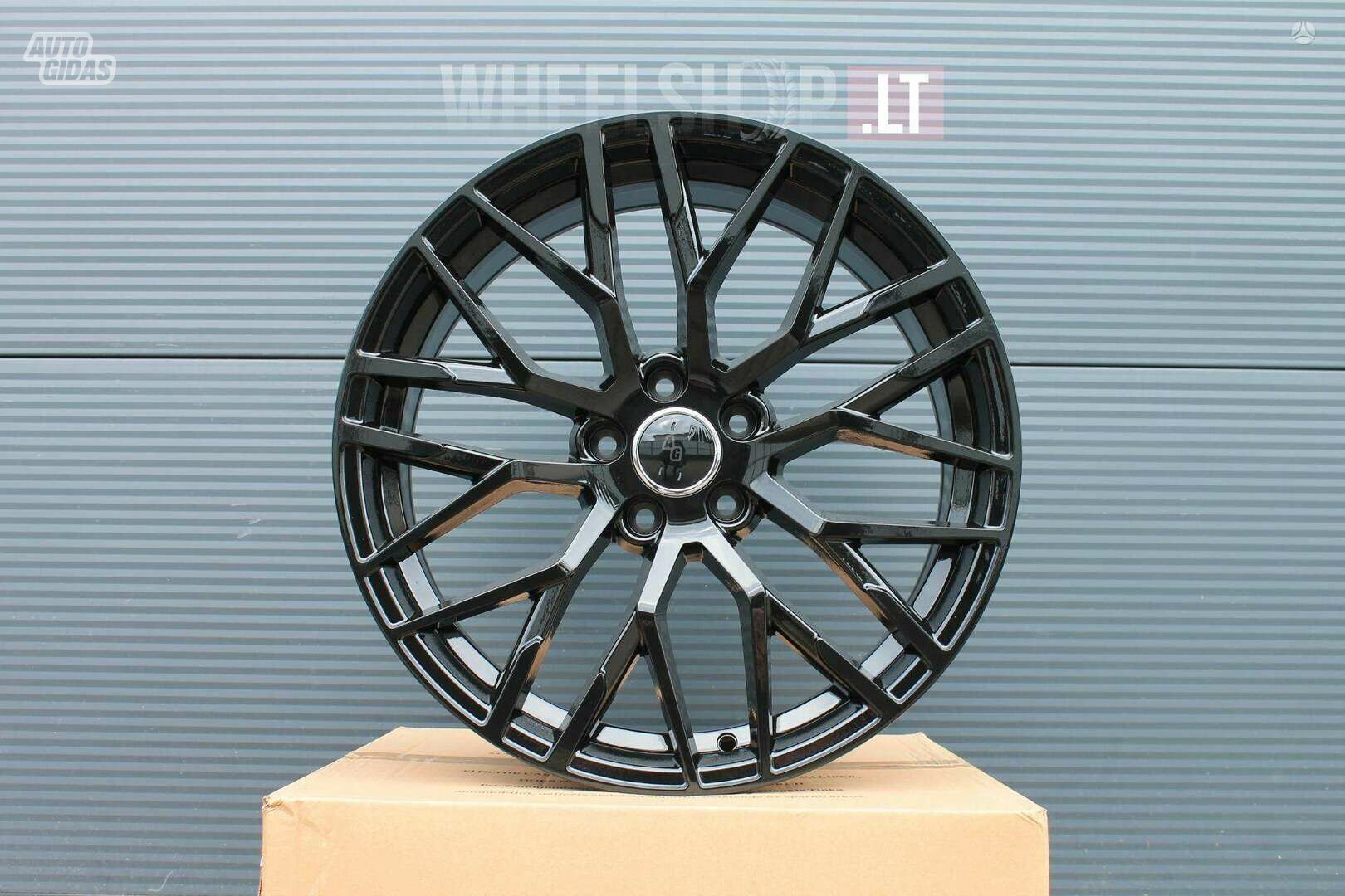 Audi EU-B5710 Style gloss light alloy R22 rims