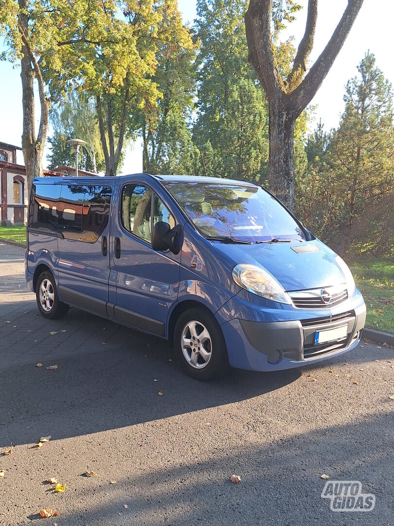 Opel Vivaro 2009 y Minibus