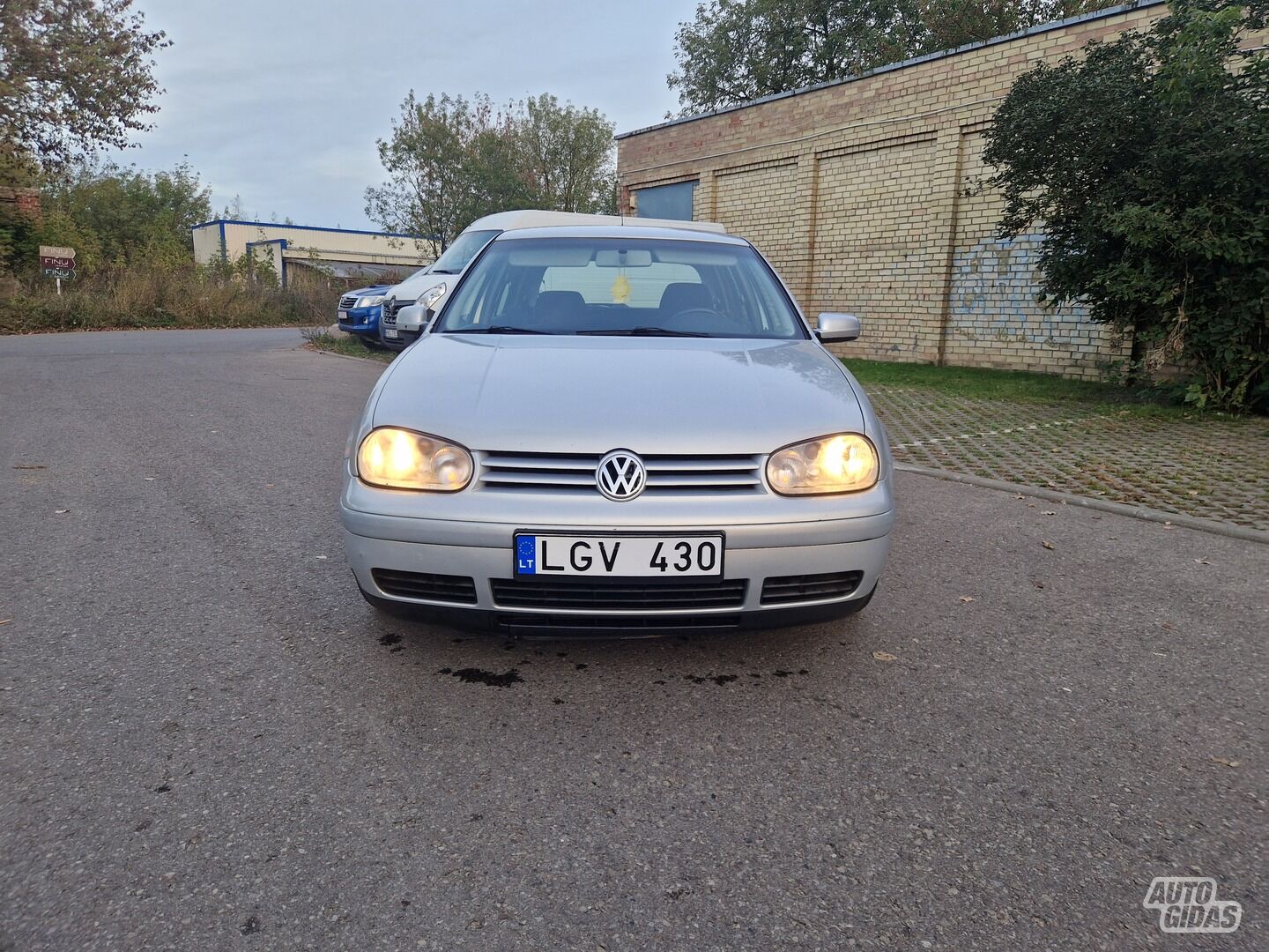 Volkswagen Golf IV 1999 y