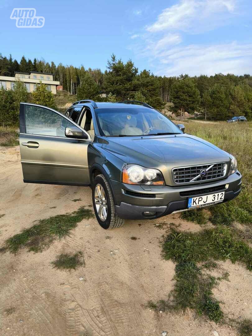 Volvo XC90 2010 y Off-road / Crossover