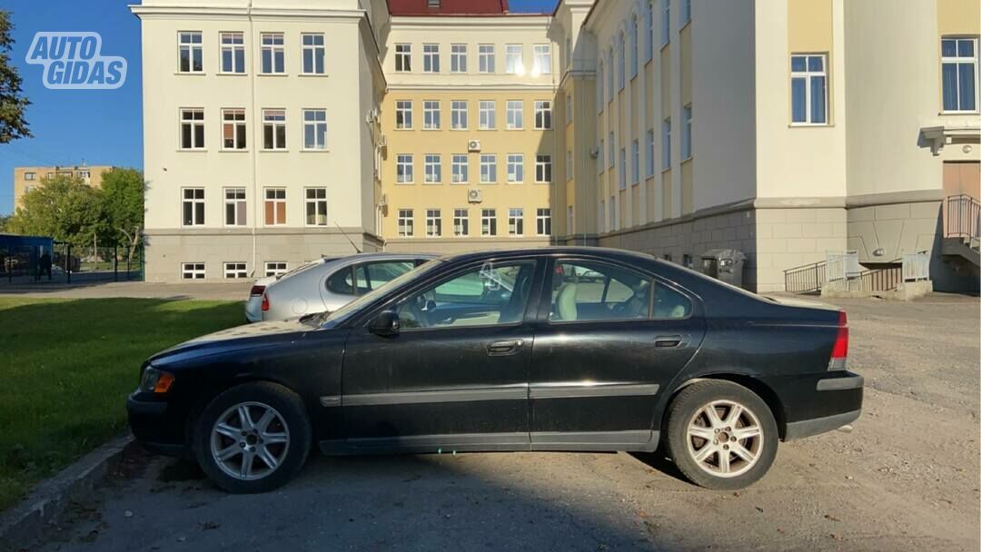 Volvo S60 2002 y parts