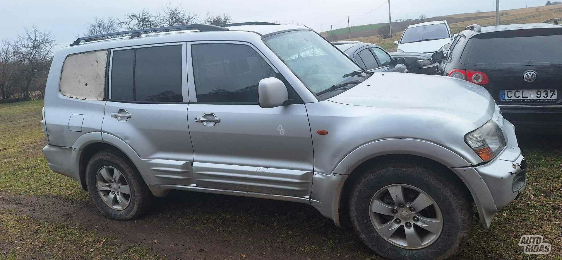 Mitsubishi Pajero 2004 y Off-road / Crossover