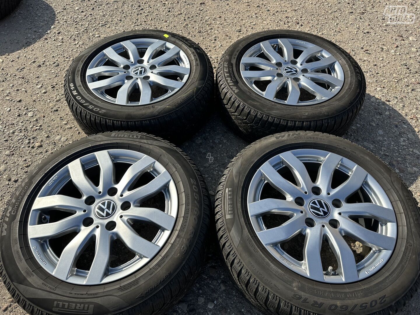 Volkswagen Siunciam, 7J ET31 Transporter light alloy R16 rims