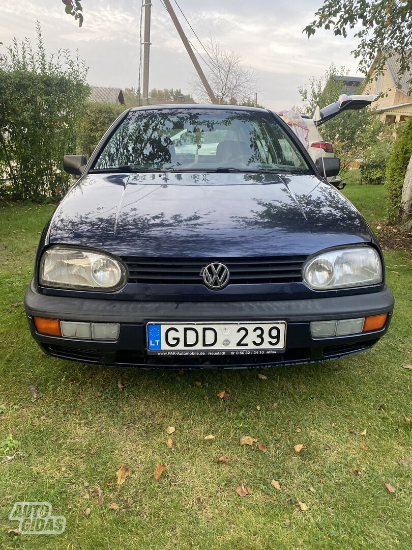 Volkswagen Golf 5554 1994 m