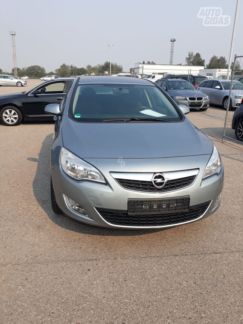 Opel Astra 2011 m Hečbekas