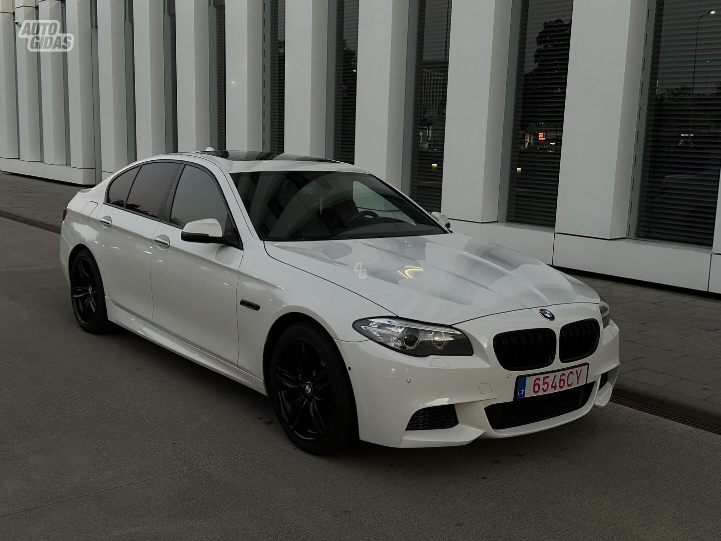 Bmw 530 2014 m Sedanas