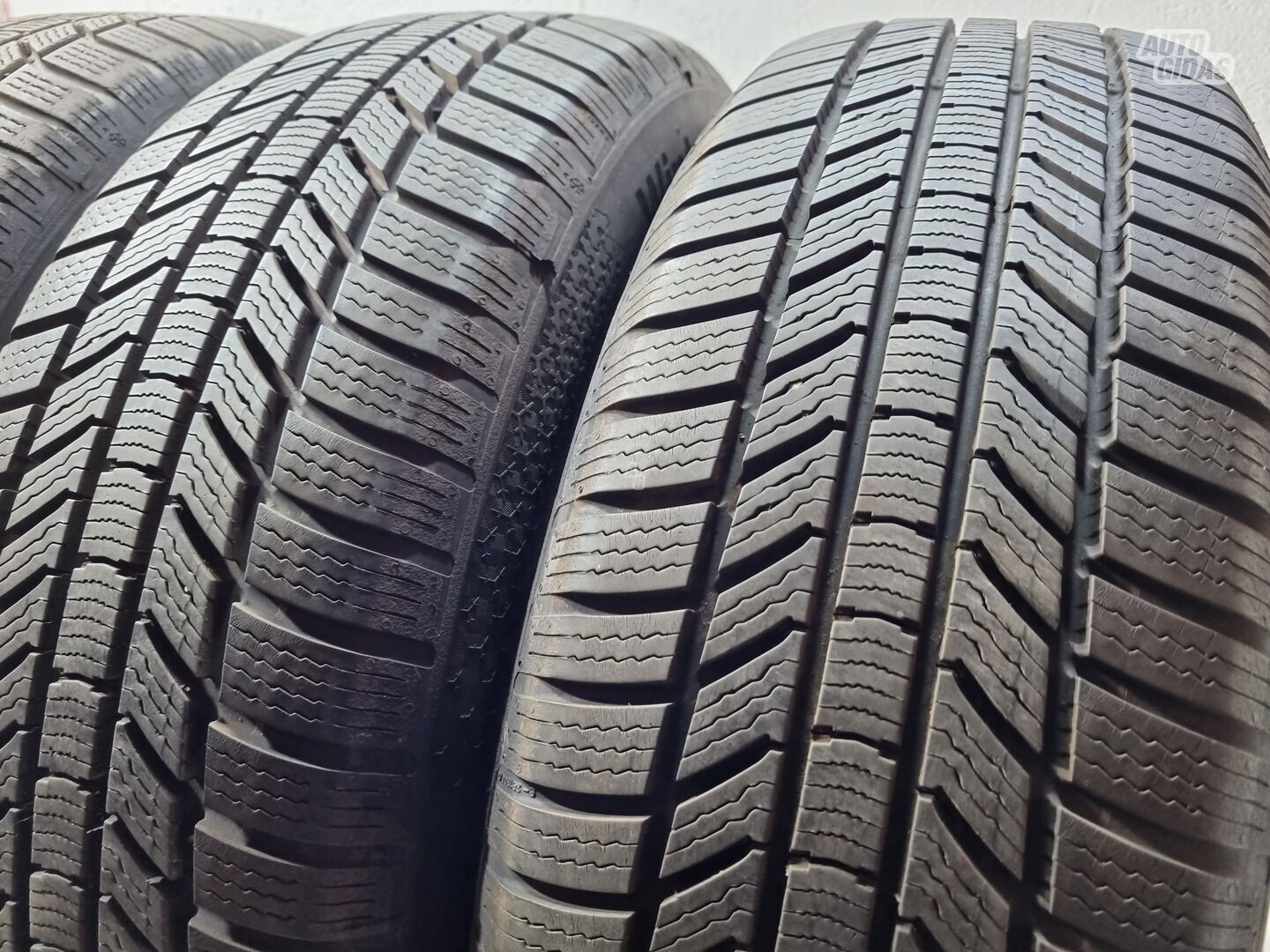 Continental 2023m kaip naujos R17 winter tyres passanger car