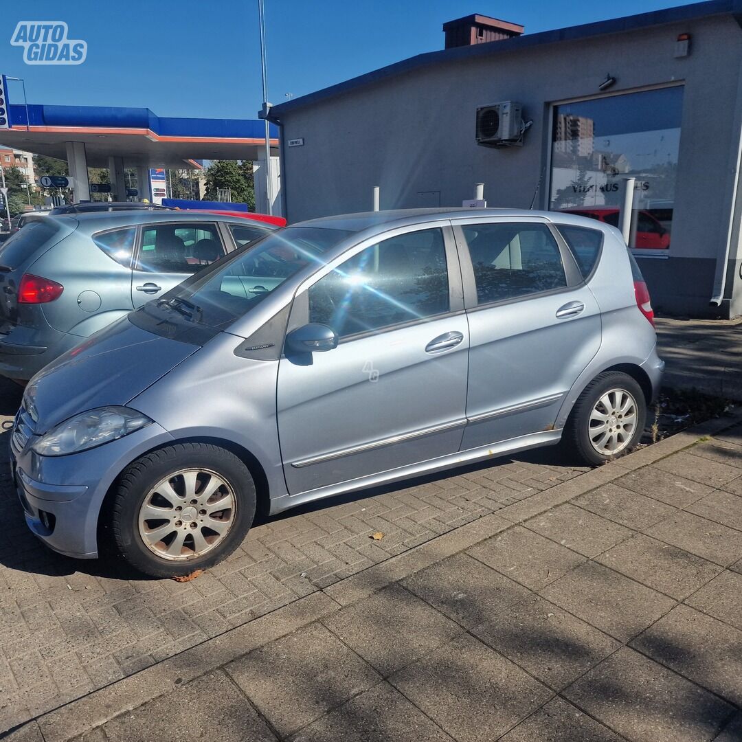 Mercedes-Benz A 170 2006 y Hatchback