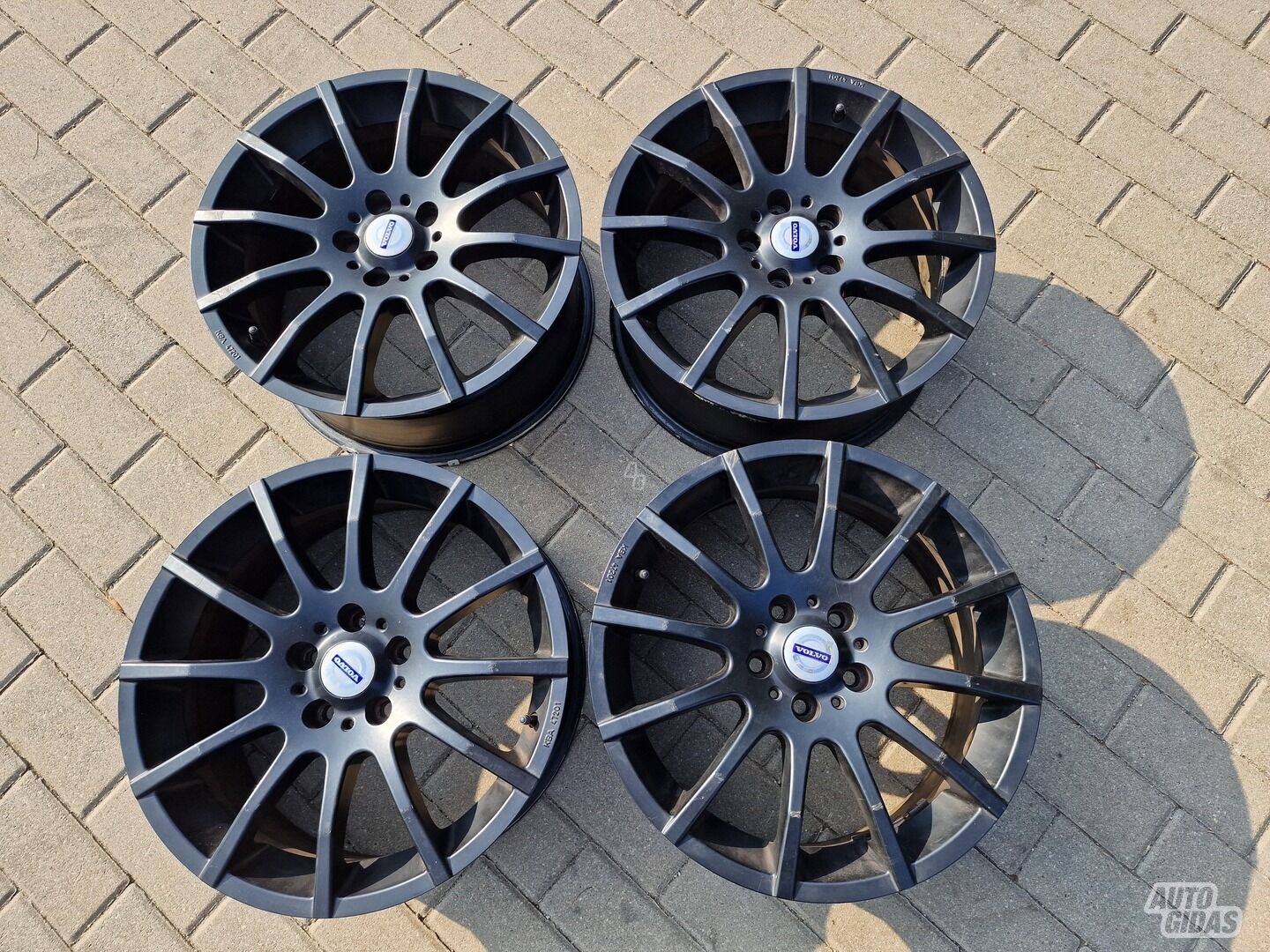 Volvo S60,V40,V50,V60,V70 V50 light alloy R17 rims