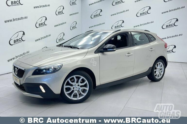 Volvo V40 2.0 Cross Country Au 2018 г