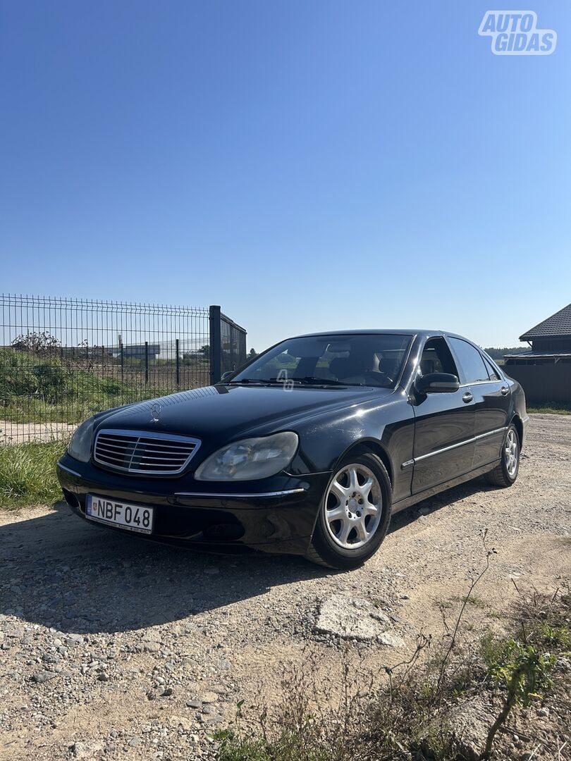 Mercedes-Benz S 500 W220 1999 y