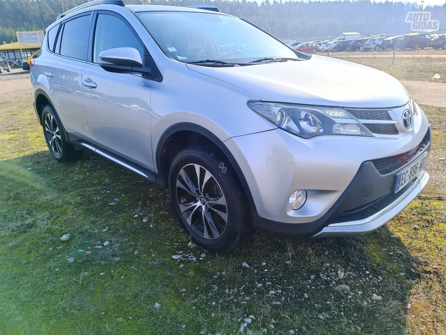 Toyota RAV4 2016 y Off-road / Crossover