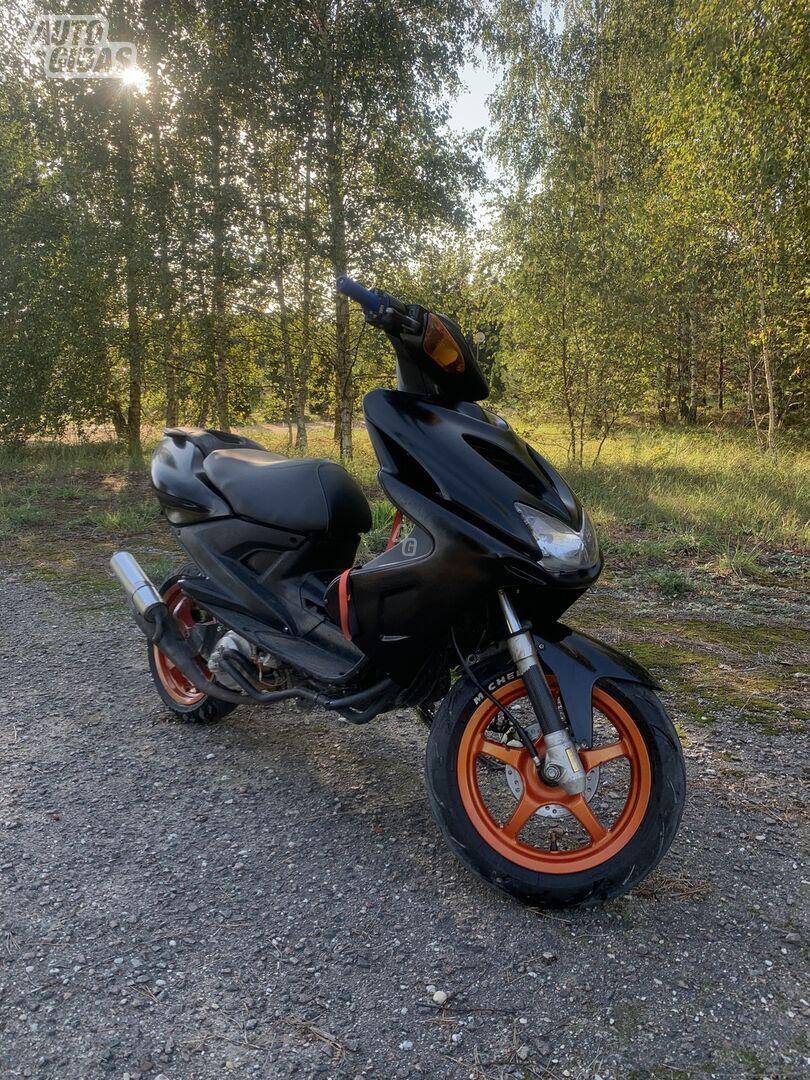 Yamaha Aerox 2011 y Scooter / moped