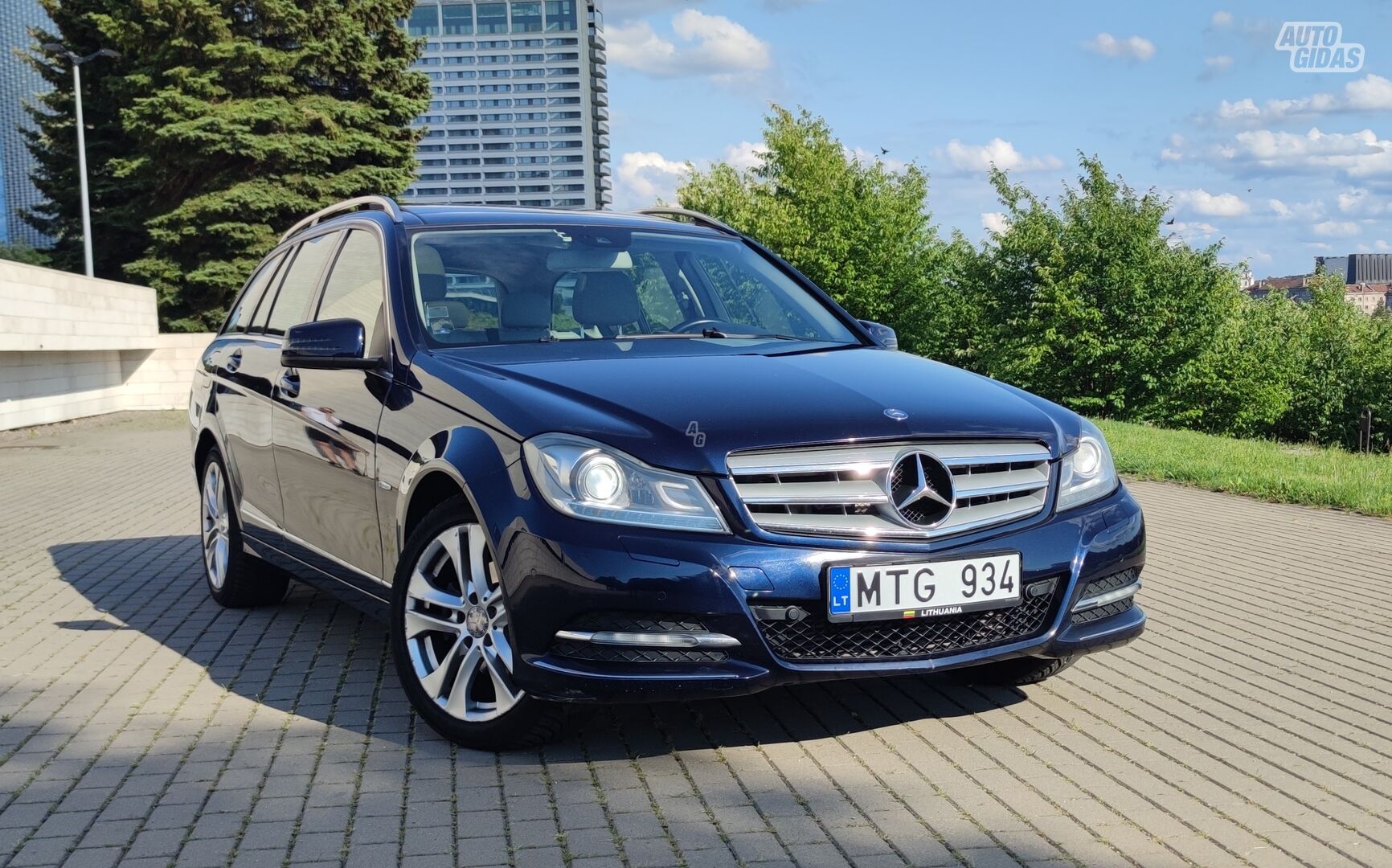 Mercedes-Benz C 250 2012 m Universalas