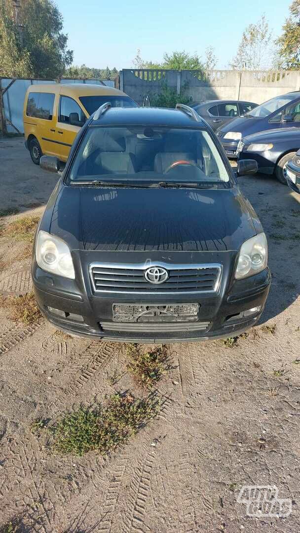 Toyota Avensis 2005 y parts