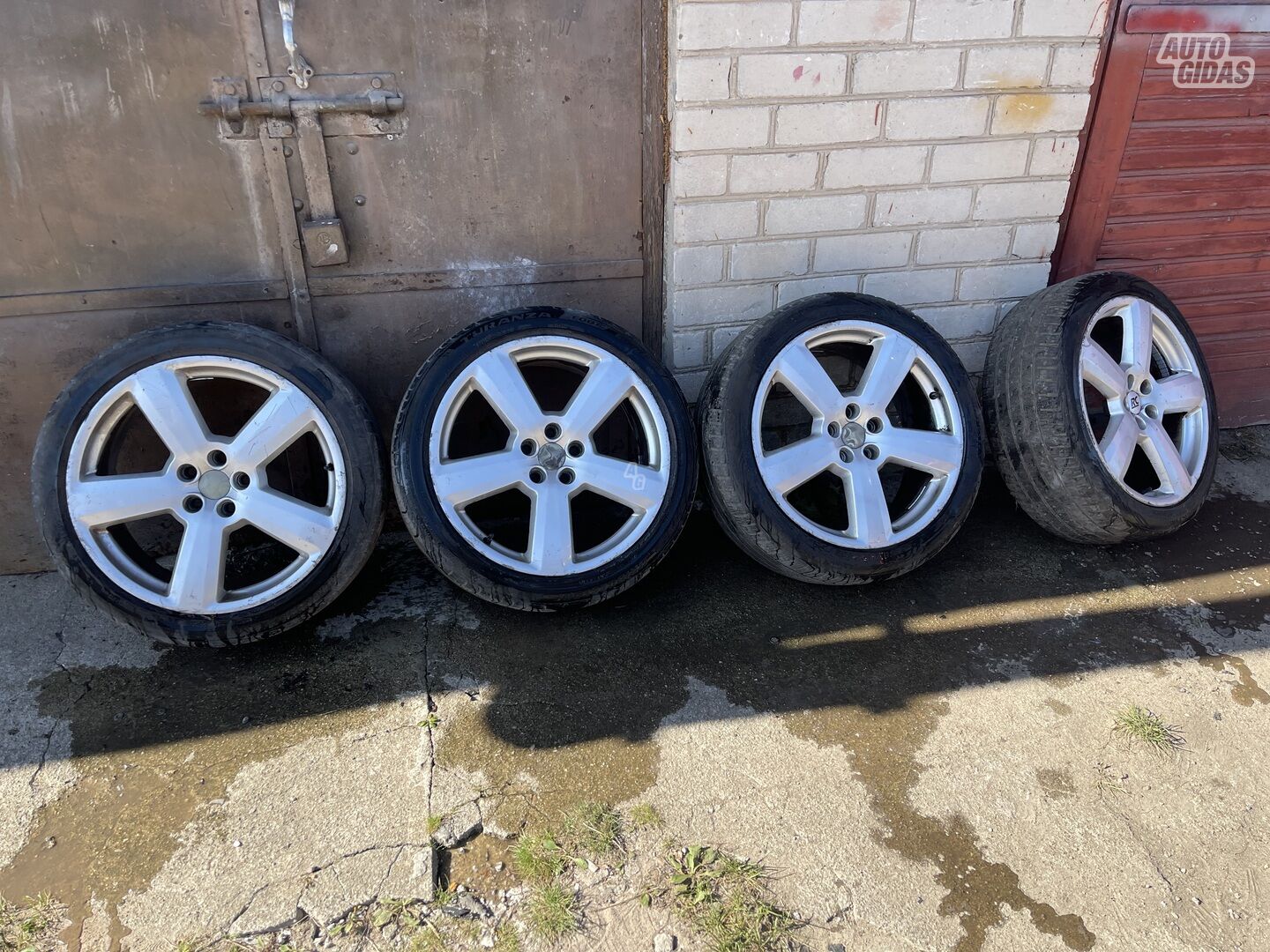 Light alloy R19 rims