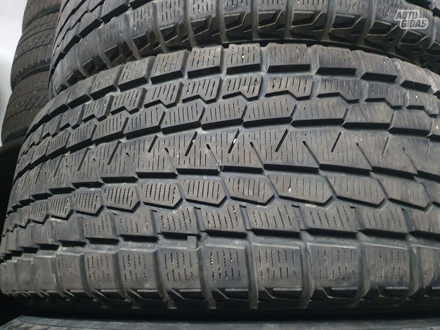 Yokohama Yra 5 komplektai R18 winter tyres passanger car