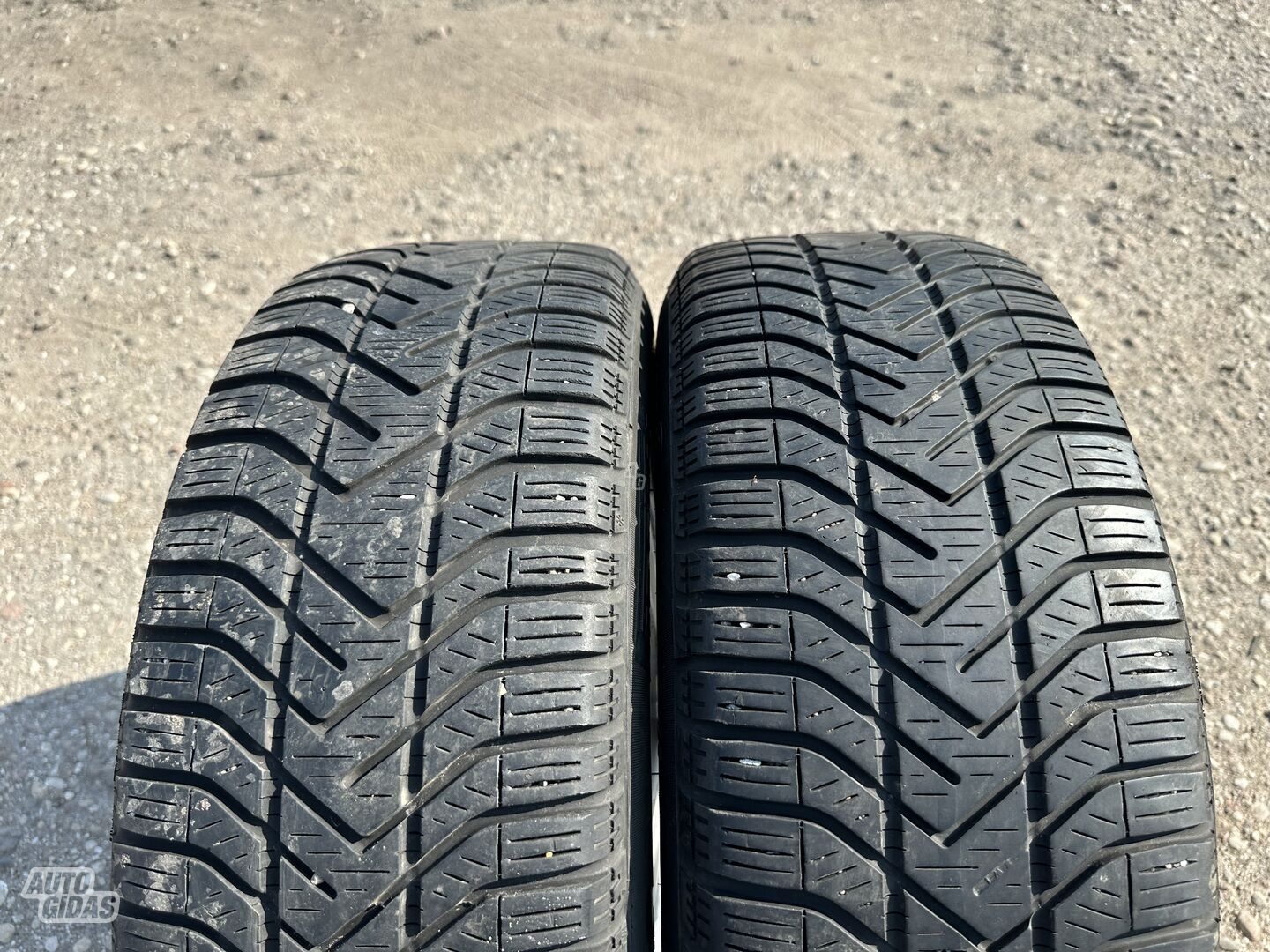 Pirelli Siunciam, 5mm  R16 winter tyres passanger car