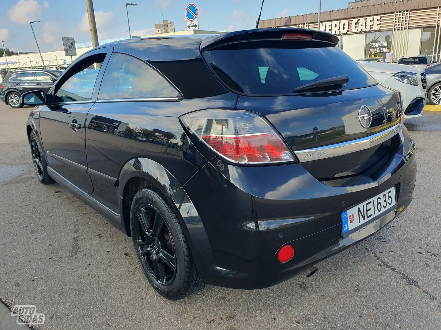 Opel Astra 2009 г Купе