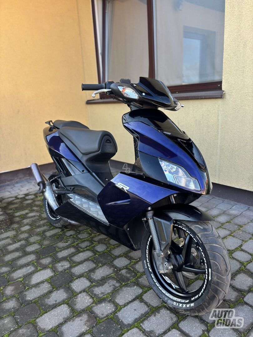 Aprilia SR 2006 y Scooter / moped