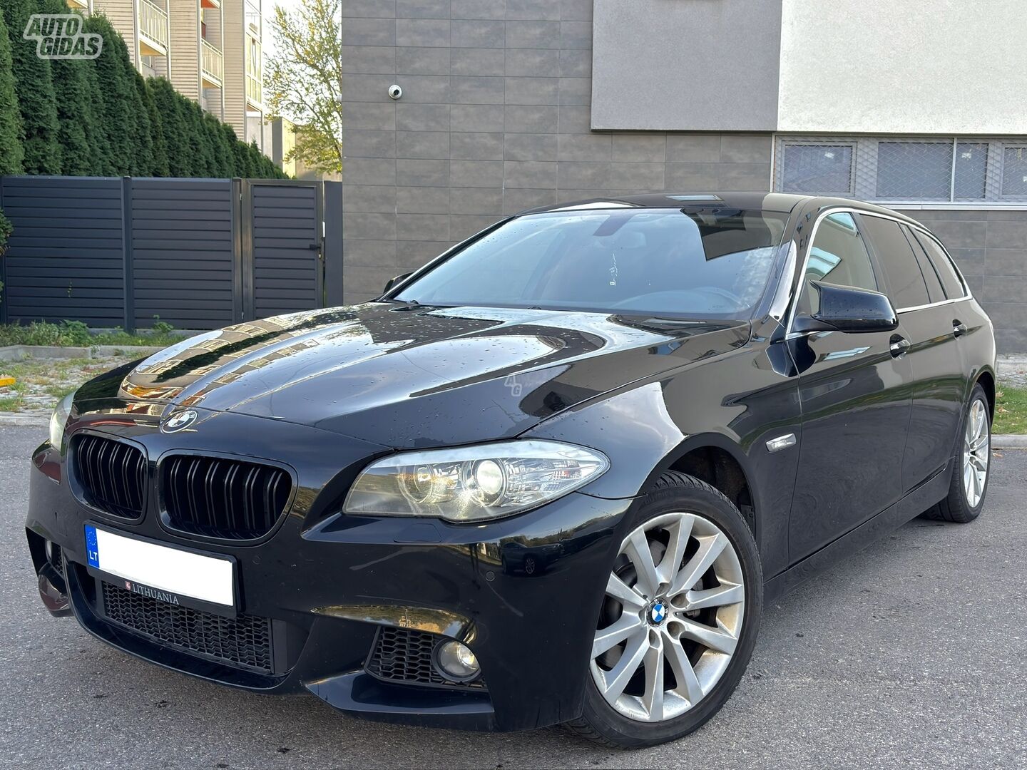 Bmw 520 F11 2012 m