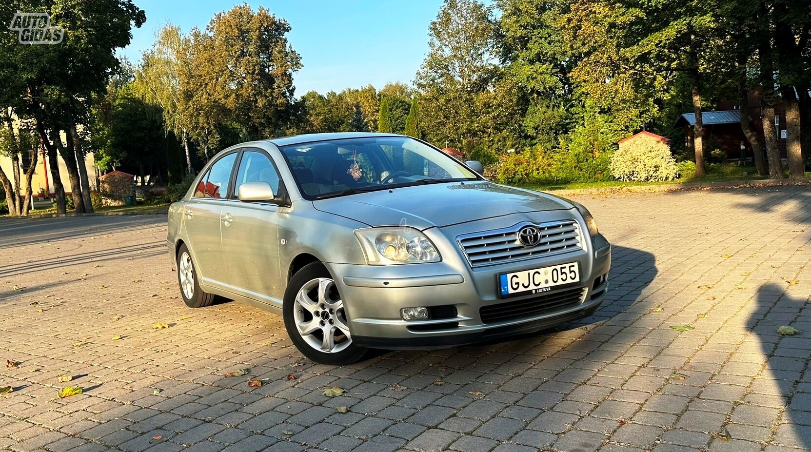 Toyota Avensis II 2005 г