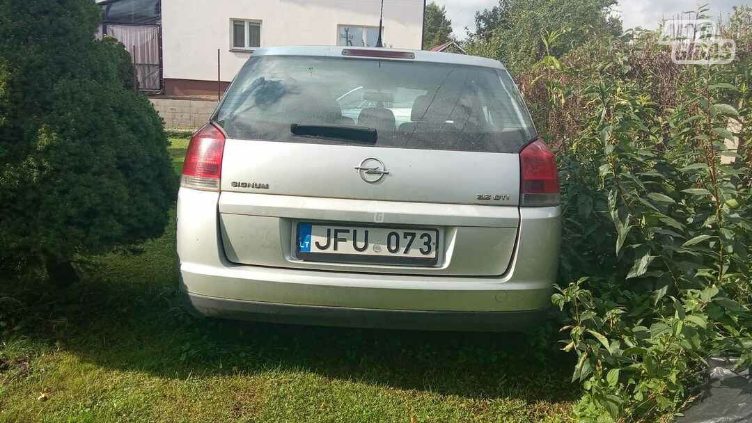 Opel Signum 2004 m Universalas